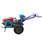 Kävele traktorin takana